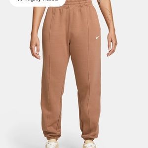 Nike Essential Women’s Fleece Pants Large, Mineral Clay